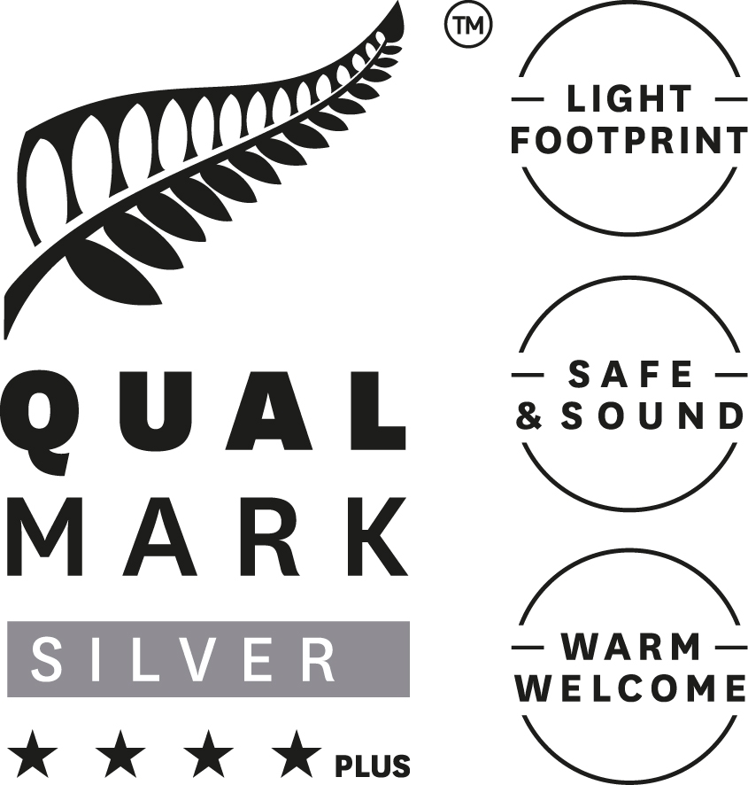 Qualmark Silver Award Logo